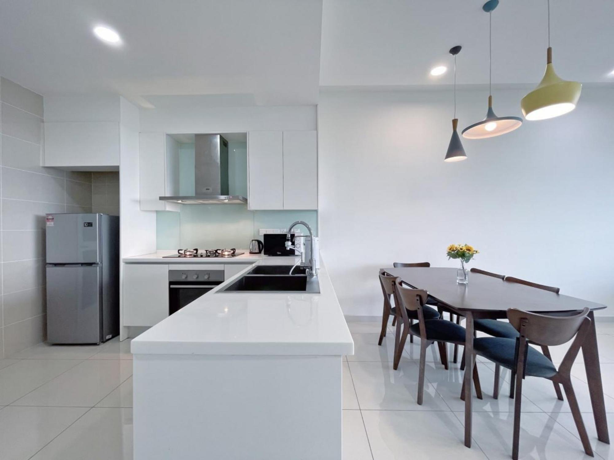 Iskandar Residences 2br 5pax 5 Mins Legoland Wi-fi Sky Pool 360 Apartment *