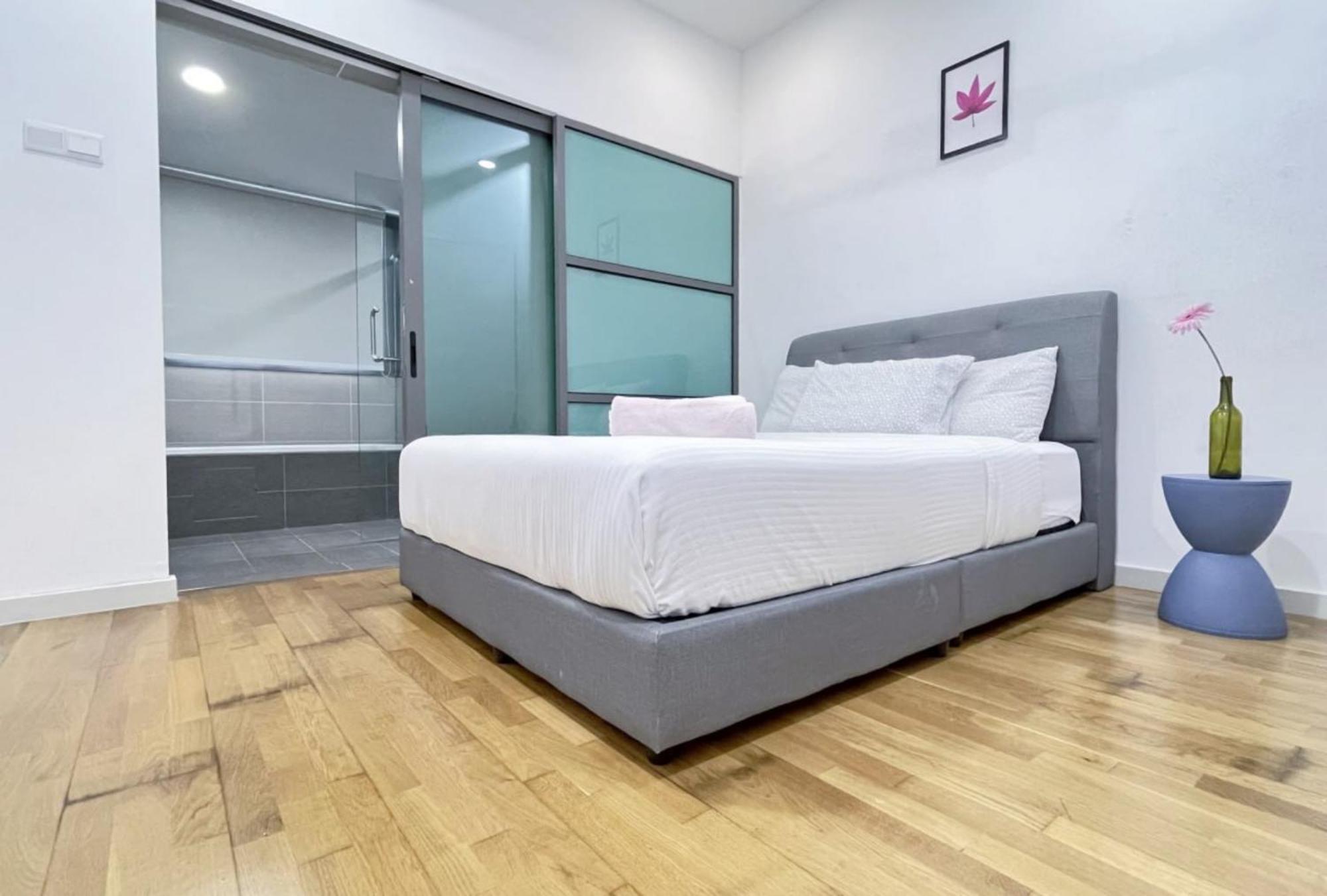 Apartment Iskandar Residences 2br 5pax 5 Mins Legoland Wi-fi Sky Pool 360